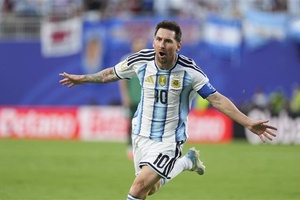 Lionel Messi nói lời chia tay đội tuyển Argentina