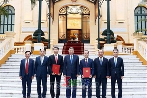 Tổng Bí thư, Chủ tịch nước Tô Lâm trao quyết định bổ nhiệm 2 Đại sứ Việt Nam tại nước ngoài