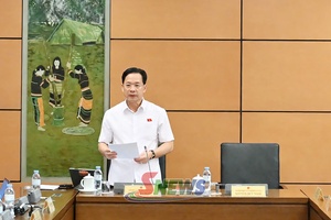 Đoàn ĐBQH tỉnh Sơn La thảo luận tổ về Dự thảo Luật đất đai