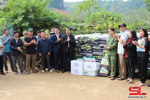 Farmers receive support in sustainable coffee farming 