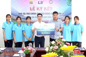 CLB Bóng tọt tìn nhinh Sơn La đảy choi ngơn cón chơ chôm hặp giải