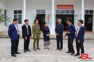 Son La, Huaphanh provinces disseminate laws to people in Vietnam - Laos border areas