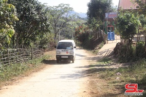 Roads linking commune centres with hamlets cemented