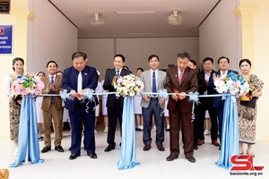 Inpatient treatment building handed over to Laos’ Muang Et hospital