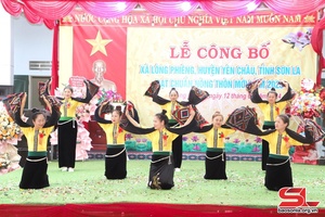 Lễ tống páo xã Lóng Phiêng đảy cồng nhẳn xã bản na máư