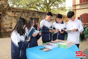 Son La province promotes reading culture