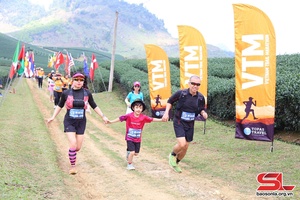 Moc Chau district hosts 2024 Vietnam Trail Marathon