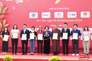 "Tet 2024" programme held in Phu Yen district