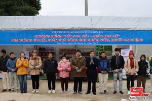 "Zero-dong booth" programme held for labourers