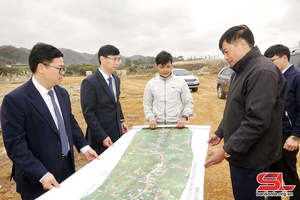 Provincial Party leader inspects key projects in Mai Son district