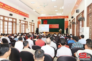 Sea, island information conference held in Mai Son district
