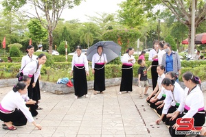 'Đẩy mạnh phong trào “Toàn dân đoàn kết xây dựng đời sống văn hóa”