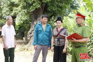 'Ít Ong đẩy lùi ma túy ra khỏi cộng đồng