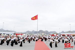 Văn học nghệ thuật đồng hành cùng dân tộc