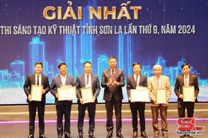 'Thầy thuốc ưu tú hết lòng vì người bệnh