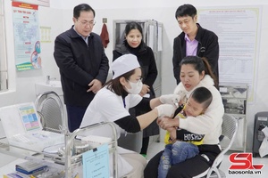 'Xây dựng "lá chắn" bảo vệ sức khỏe cộng đồng