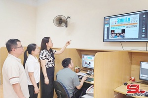 “Người gác cổng” của tờ báo