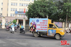 Thực hiện mục tiêu BHXH cho người lao động, BHYT toàn dân