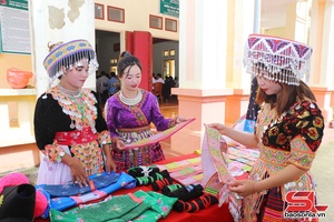 'Đặc sắc văn hóa vùng cao Co Mạ