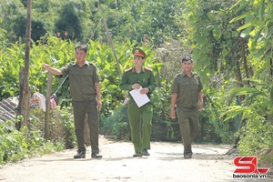 'Giữ bình yên cho bản mường