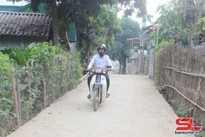 'Huy động sức dân làm đường nông thôn
