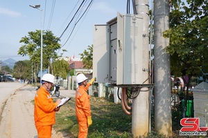 'Cung cấp điện ổn định phục vụ phát triển kinh tế, xã hội