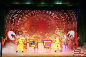 Mái nhà chung của những người yêu dân ca chèo, hát văn