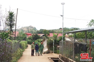 'Vượt khó xây dựng nông thôn mới