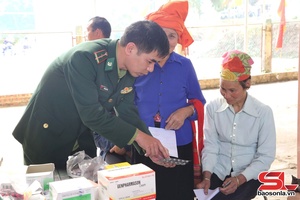 'Thầy thuốc quân hàm xanh