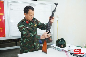 'Xây dựng khu vực phòng thủ sát với thực tế địa phương