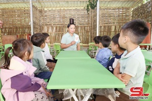 'Xây dựng trường mầm non lấy trẻ làm trung tâm