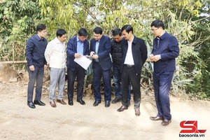 'Tạo sinh kế bền vững, thúc đẩy xây dựng nông thôn mới