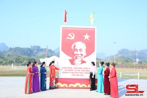 'Đảng là mùa xuân