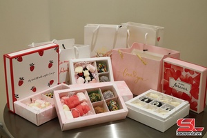 'Sôi động thị trường quà tặng Valentine ngày cận Tết