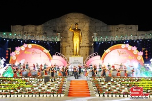 'Đổi mới, sáng tạo biểu diễn nghệ thuật