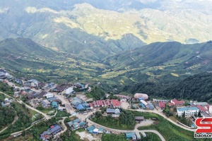 'Thực hiện khâu đột phá để mở rộng không gian phát triển