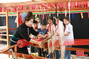 'Tâm huyết gìn giữ bản sắc văn hóa dân tộc