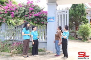 'Phát huy vai trò của phụ nữ trong xây dựng gia đình hạnh phúc