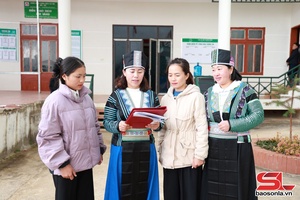 Tháo gỡ khó khăn trong tạo nguồn kết nạp đảng viên