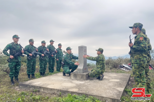 'Đối ngoại biên phòng gắn kết tình hữu nghị đặc biệt Việt – Lào