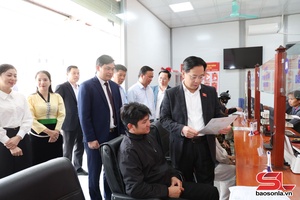 Quyết liệt cải cách hành chính, phục vụ nhân dân