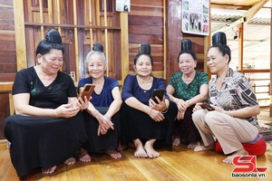 'Chuyển biến tích cực từ những “Chi hội phụ nữ số”
