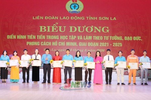 Học Bác để chăm lo tốt hơn cho đoàn viên, người lao động