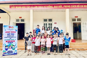 'Dấu ấn thanh niên tình nguyện hè tại xã biên giới Phiêng Pằn