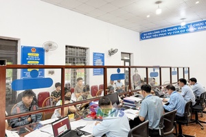 'Cán bộ xã thích ứng với mô hình chính quyền địa phương 2 cấp