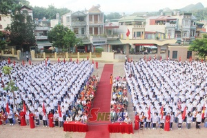 'Tháng chín khai trường