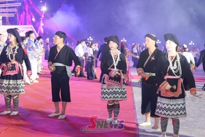 'Nghệ thuật trên trang phục Dao Tiền