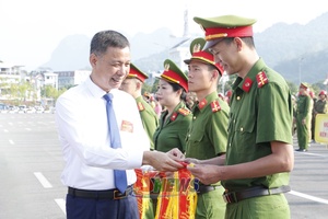 'Phát huy truyền thống 65 năm, xây dựng thế trận PCCC và CNCH vững chắc vì bình yên của nhân dân