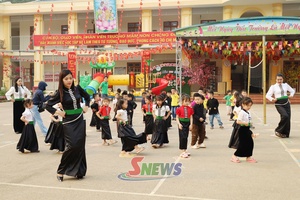 'Đưa nghệ thuật biểu diễn dân gian vào trường học