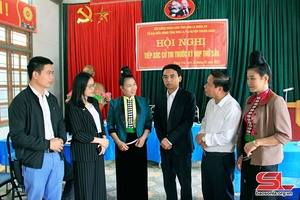 Tổ đại biểu HĐND tỉnh tiếp xúc cử tri tại huyện Thuận Châu